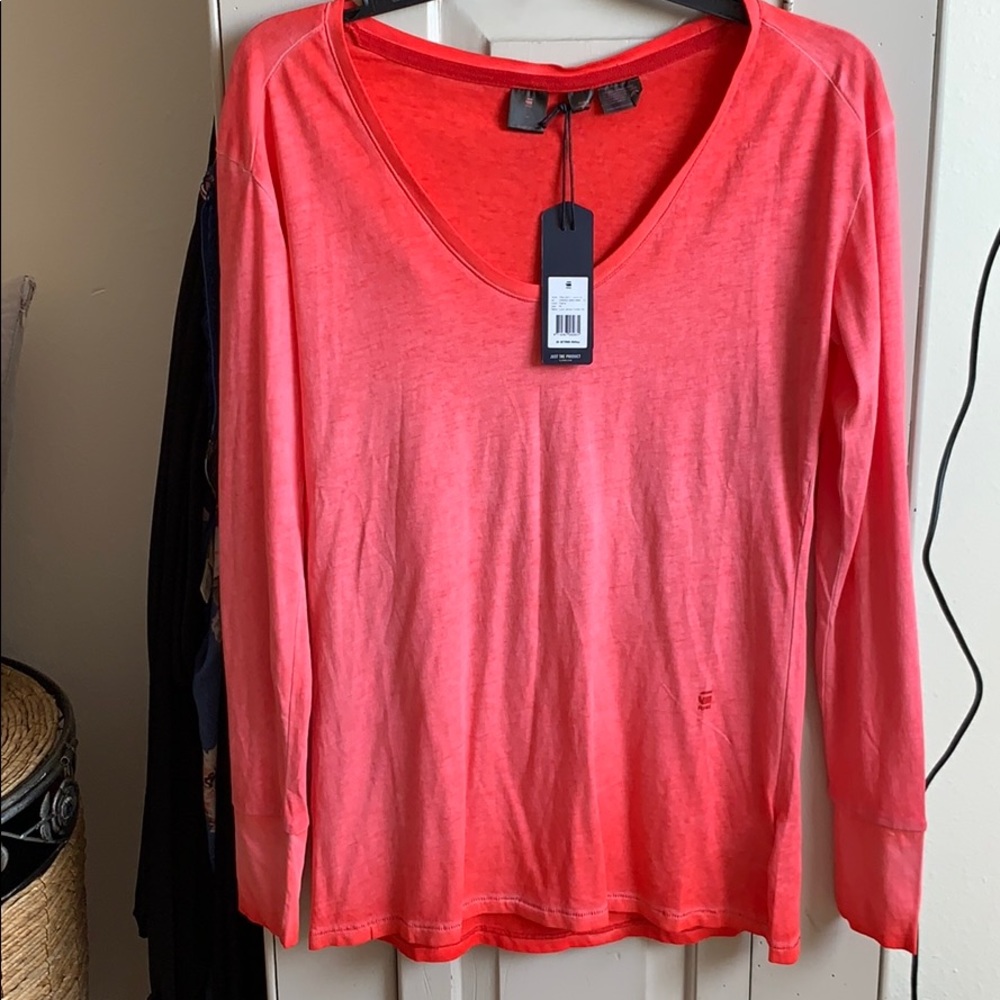 Slim fit long sleeve women’s shirt